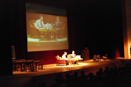 会館での講演会